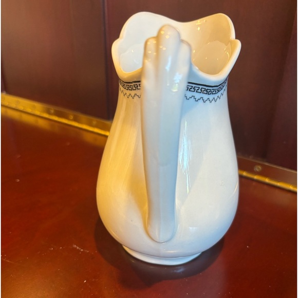 LA VAJILLA OTAOLAURRUCHI Y HERMANO Ironstone Jug - Picture 2 of 7